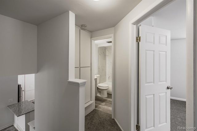 6445 Pontiac Lake Road, Waterford, MI 48327