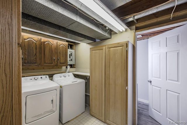 6445 Pontiac Lake Road, Waterford, MI 48327