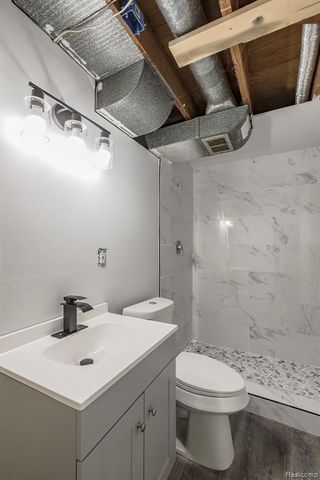 6445 Pontiac Lake Road, Waterford, MI 48327