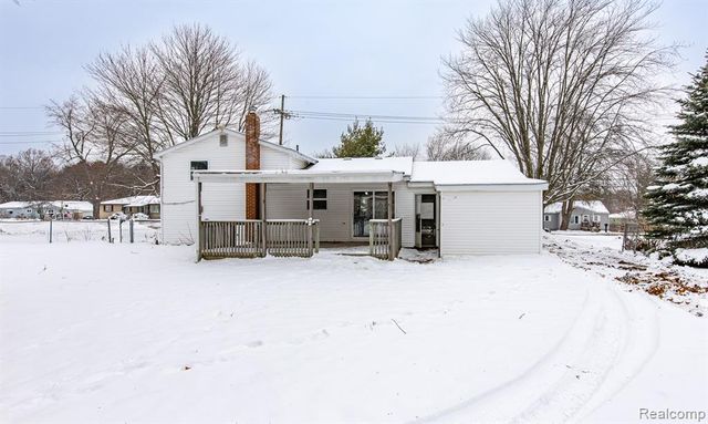 6445 Pontiac Lake Road, Waterford, MI 48327