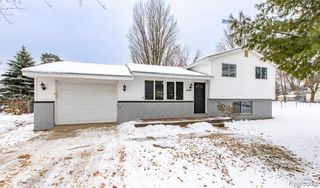 6445 Pontiac Lake Road, Waterford, MI 48327