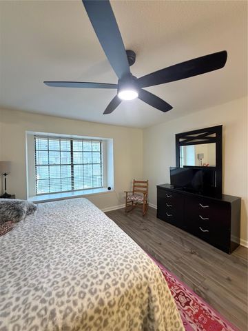 14911 Wunderlich Drive 1012, Houston, TX 77069