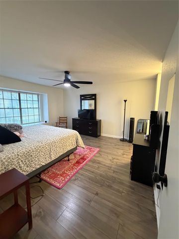 14911 Wunderlich Drive 1012, Houston, TX 77069