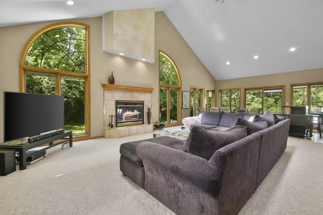 S4349 Fox Hill Circle, Baraboo, WI 53913
