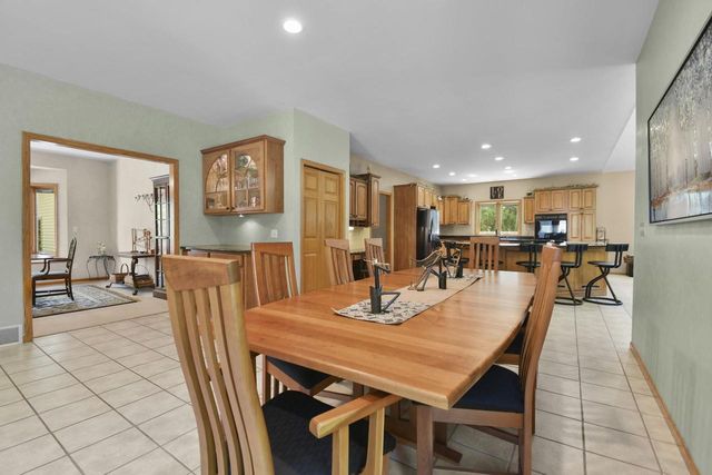 S4349 Fox Hill Circle, Baraboo, WI 53913