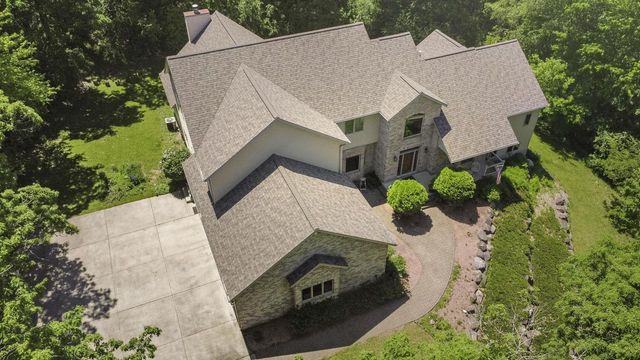 S4349 Fox Hill Circle, Baraboo, WI 53913