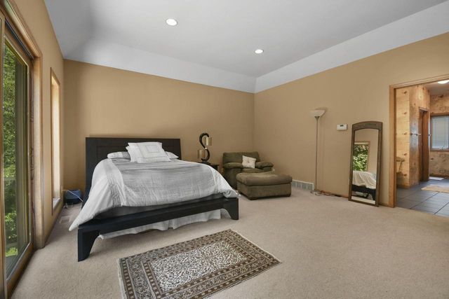 S4349 Fox Hill Circle, Baraboo, WI 53913