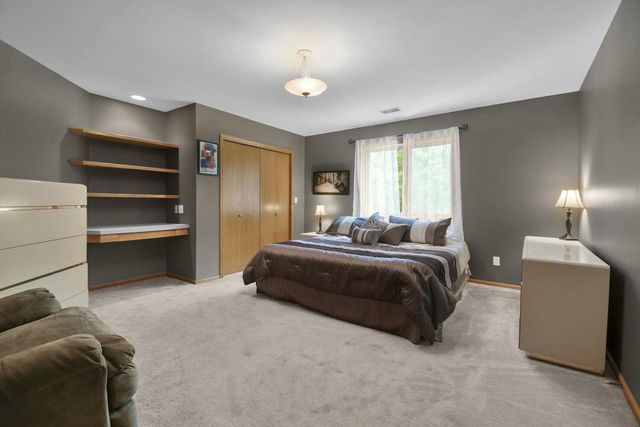 S4349 Fox Hill Circle, Baraboo, WI 53913