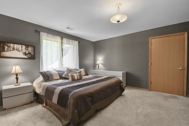 S4349 Fox Hill Circle, Baraboo, WI 53913