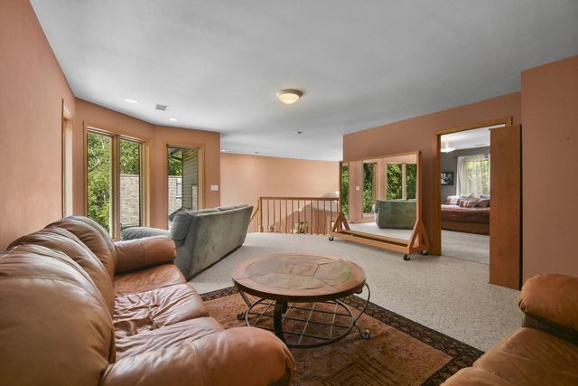 S4349 Fox Hill Circle, Baraboo, WI 53913
