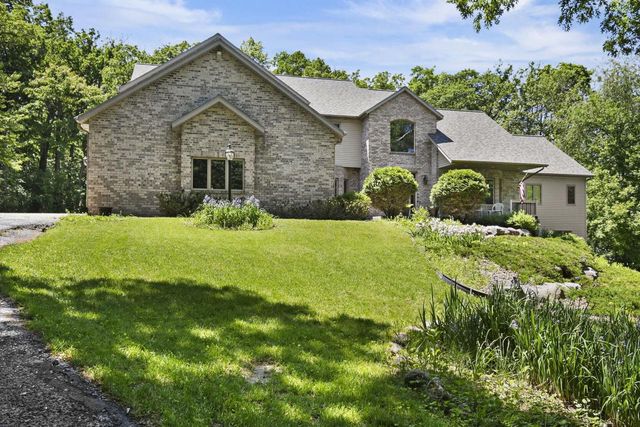 S4349 Fox Hill Circle, Baraboo, WI 53913