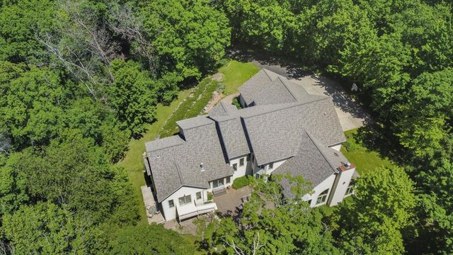 S4349 Fox Hill Circle, Baraboo, WI 53913