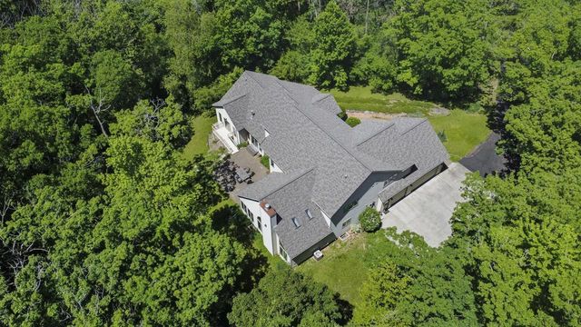 S4349 Fox Hill Circle, Baraboo, WI 53913