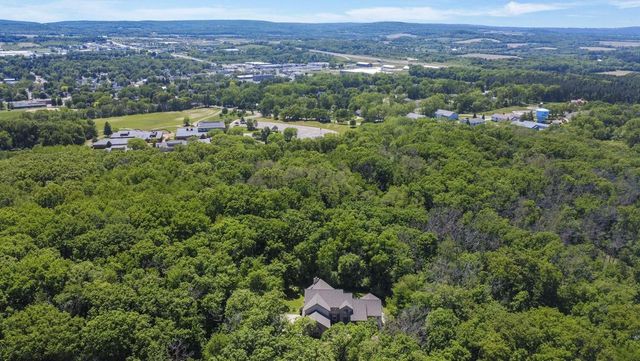 S4349 Fox Hill Circle, Baraboo, WI 53913