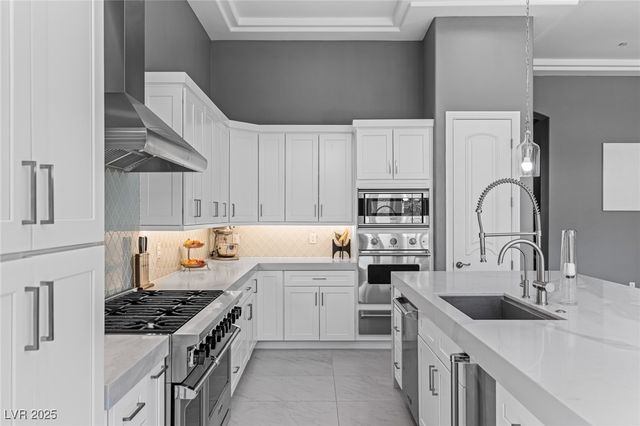 9 Paradise Valley Court, Henderson, NV 89052