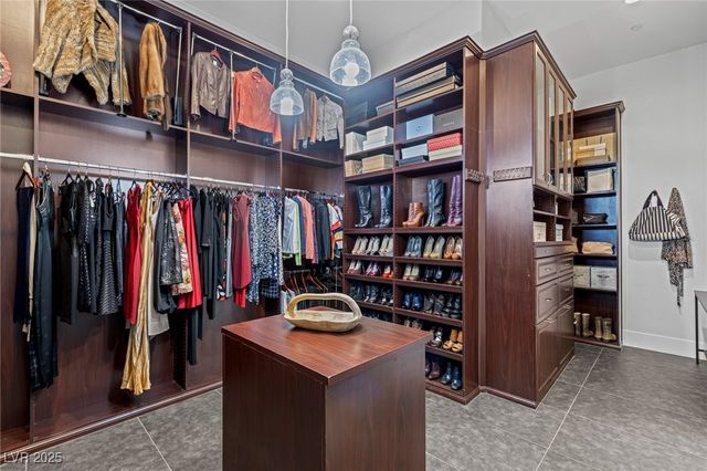 9 Paradise Valley Court, Henderson, NV 89052