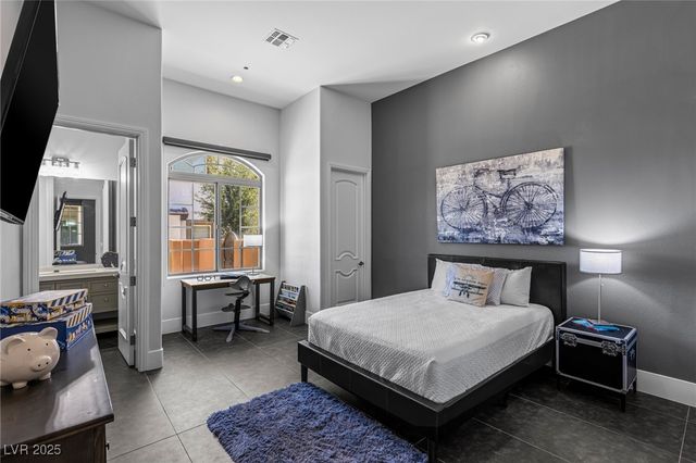 9 Paradise Valley Court, Henderson, NV 89052