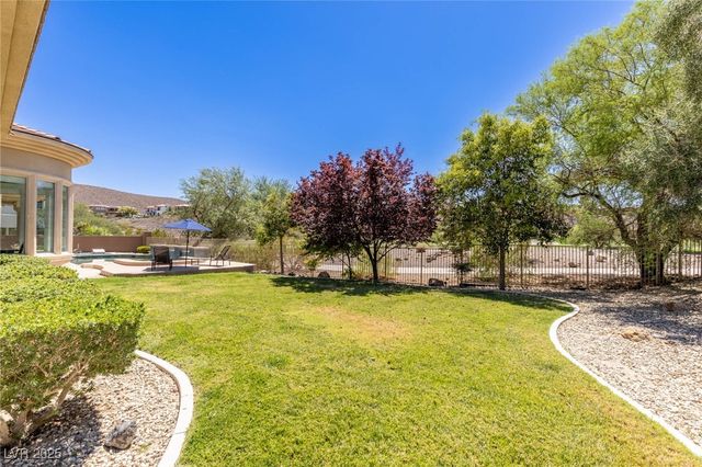 9 Paradise Valley Court, Henderson, NV 89052