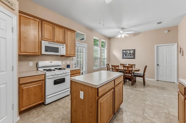 273 Sunset Path S, Conroe, TX 77316