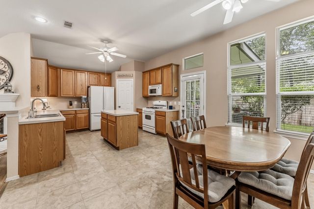 273 Sunset Path S, Conroe, TX 77316