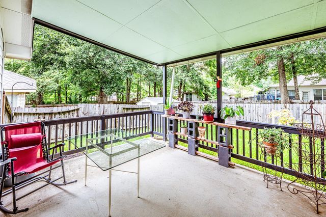 273 Sunset Path S, Conroe, TX 77316