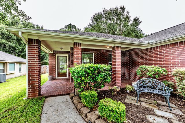 273 Sunset Path S, Conroe, TX 77316
