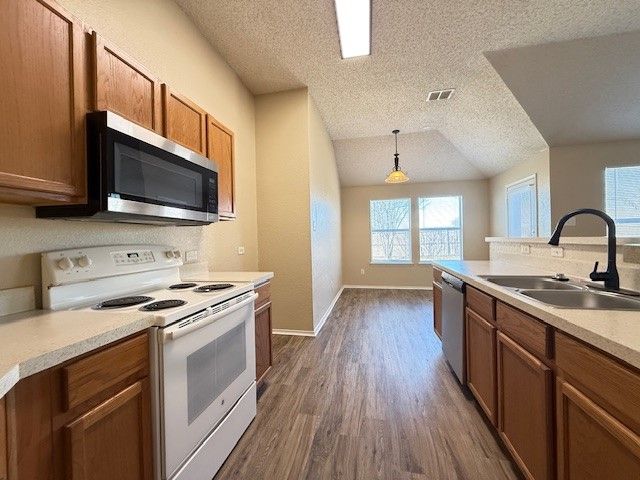 1107 Alexandria Drive, Forney, TX 75126