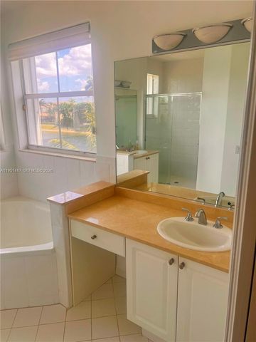 11336 NW 47th Ln, Doral, FL 33178