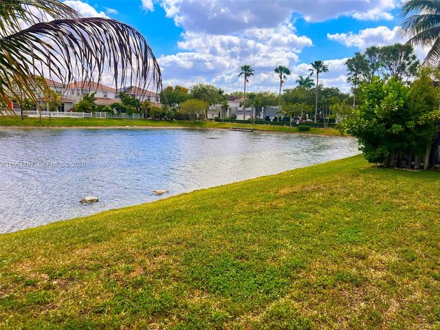 11336 NW 47th Ln, Doral, FL 33178