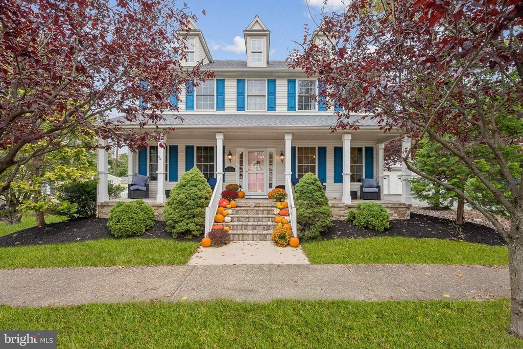 111 S MAIN ST, Medford, NJ 08055