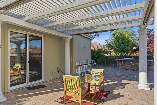 15425 La Rocca Place, Morgan Hill, CA 95037