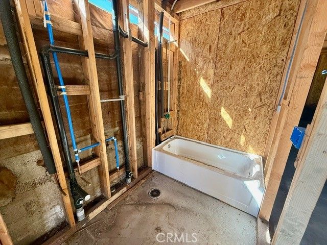 15021 15023 Sylvan, Van Nuys, CA 91411