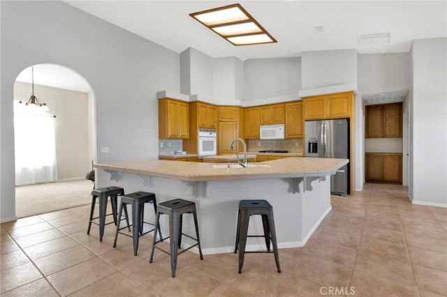 8250 Snow Cap, Pinon Hills, CA 92372