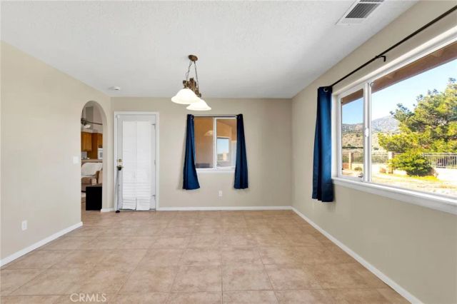 8250 Snow Cap, Pinon Hills, CA 92372