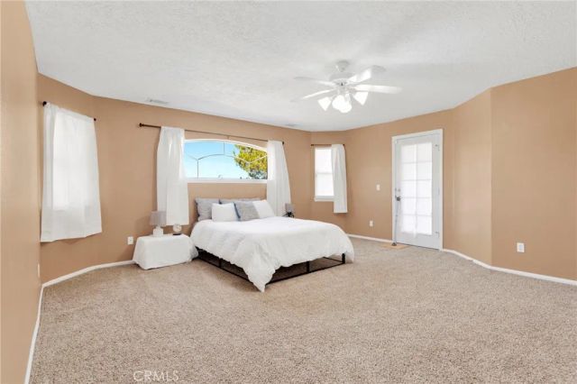 8250 Snow Cap, Pinon Hills, CA 92372