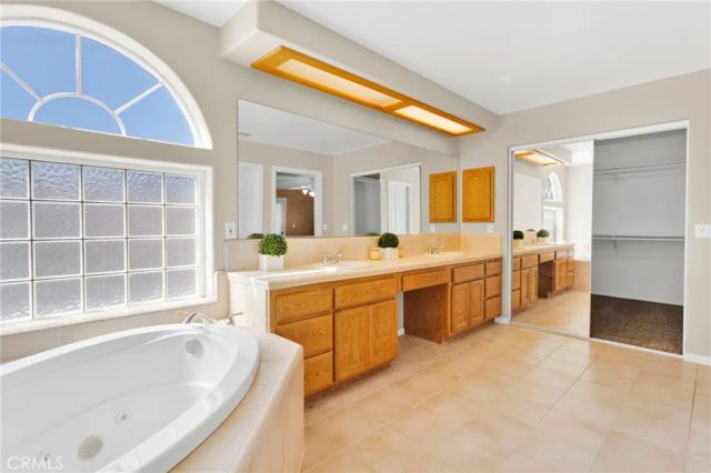 8250 Snow Cap, Pinon Hills, CA 92372