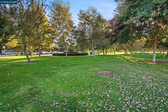 5683 Vintage Cir, Stockton, CA 95219