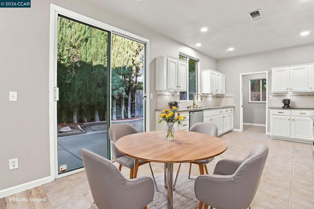 5683 Vintage Cir, Stockton, CA 95219