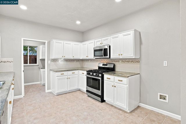 5683 Vintage Cir, Stockton, CA 95219