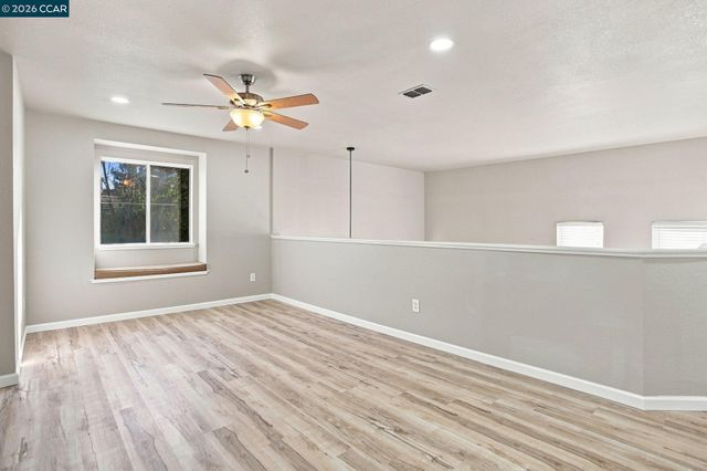 5683 Vintage Cir, Stockton, CA 95219
