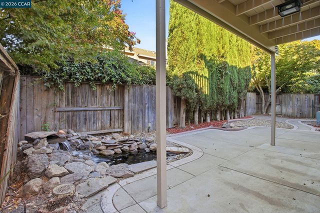 5683 Vintage Cir, Stockton, CA 95219