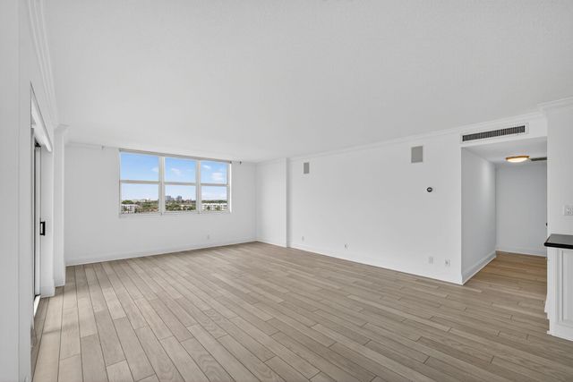 2600 N Flagler 907 Drive 907, West Palm Beach, FL 33407