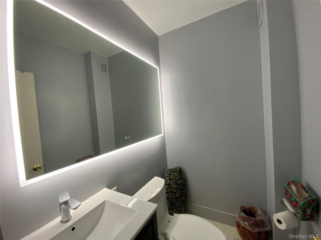 27010 Grand Central Parkway 6A, Floral Park, NY 11005