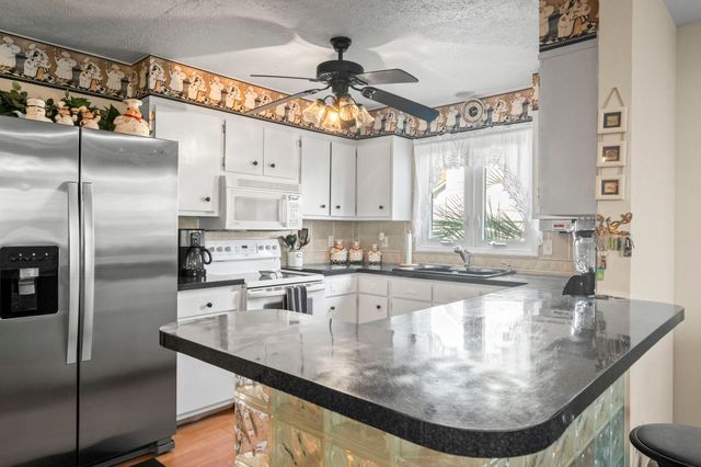 2707 Hillside Dr. S, North Myrtle Beach, SC 29582