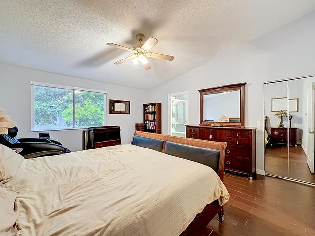 8279 Via Leonessa Drive, Boca Raton, FL 33433