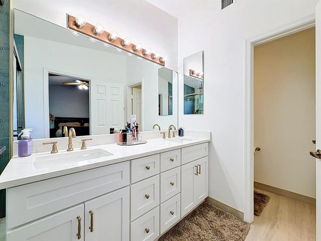 8279 Via Leonessa Drive, Boca Raton, FL 33433