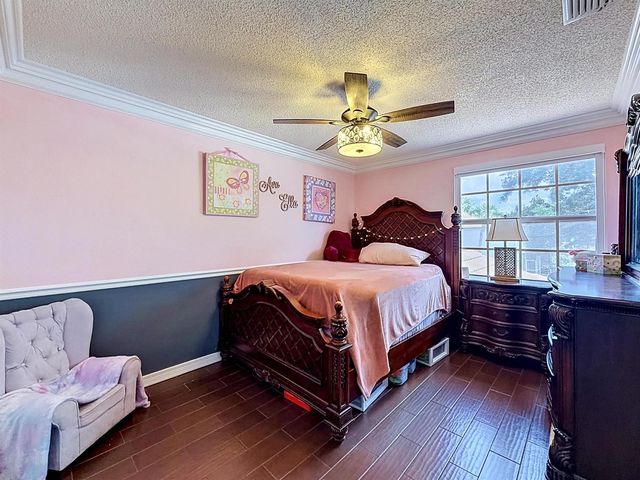 8279 Via Leonessa Drive, Boca Raton, FL 33433