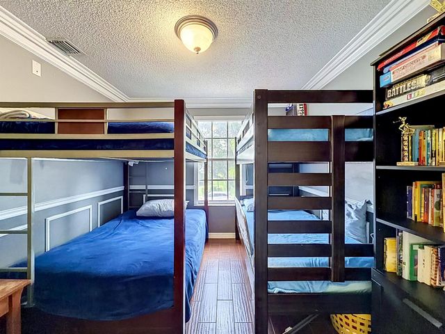 8279 Via Leonessa Drive, Boca Raton, FL 33433