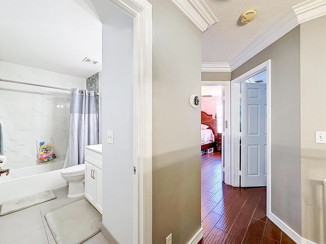 8279 Via Leonessa Drive, Boca Raton, FL 33433