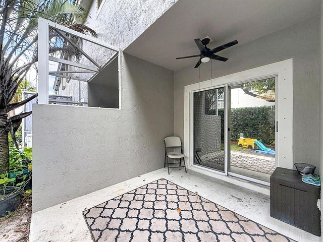 8279 Via Leonessa Drive, Boca Raton, FL 33433